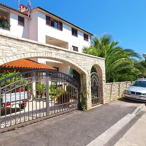 Ivica 1452 Fažana