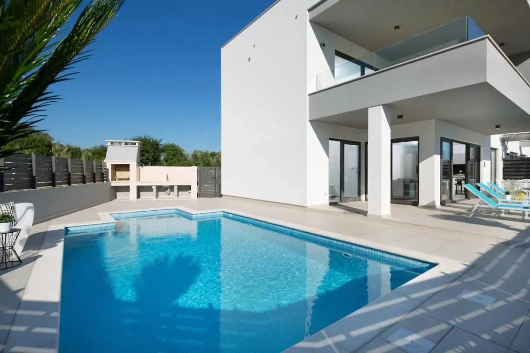 Villa Fasana - Penthouse Apartments With Jacuzzi Fazana Guest house