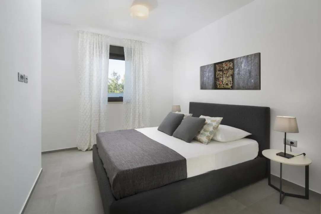 Villa Fasana - Penthouse Apartments With Jacuzzi Fazana