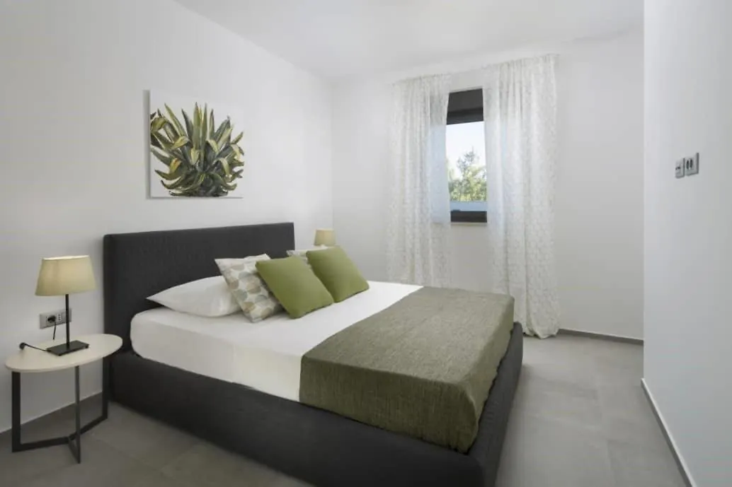 Villa Fasana - Penthouse Apartments With Jacuzzi Fazana