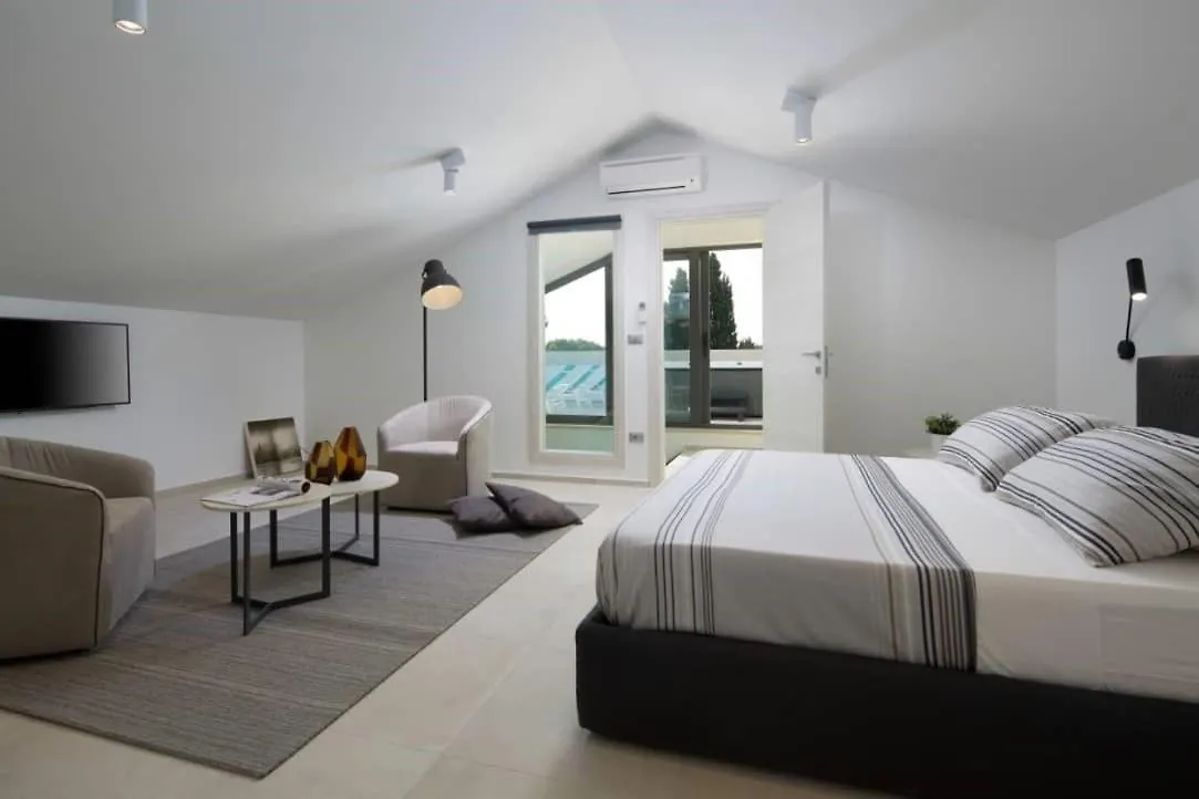 Guest house Villa Fasana - Penthouse Apartments With Jacuzzi Fazana Croatia
