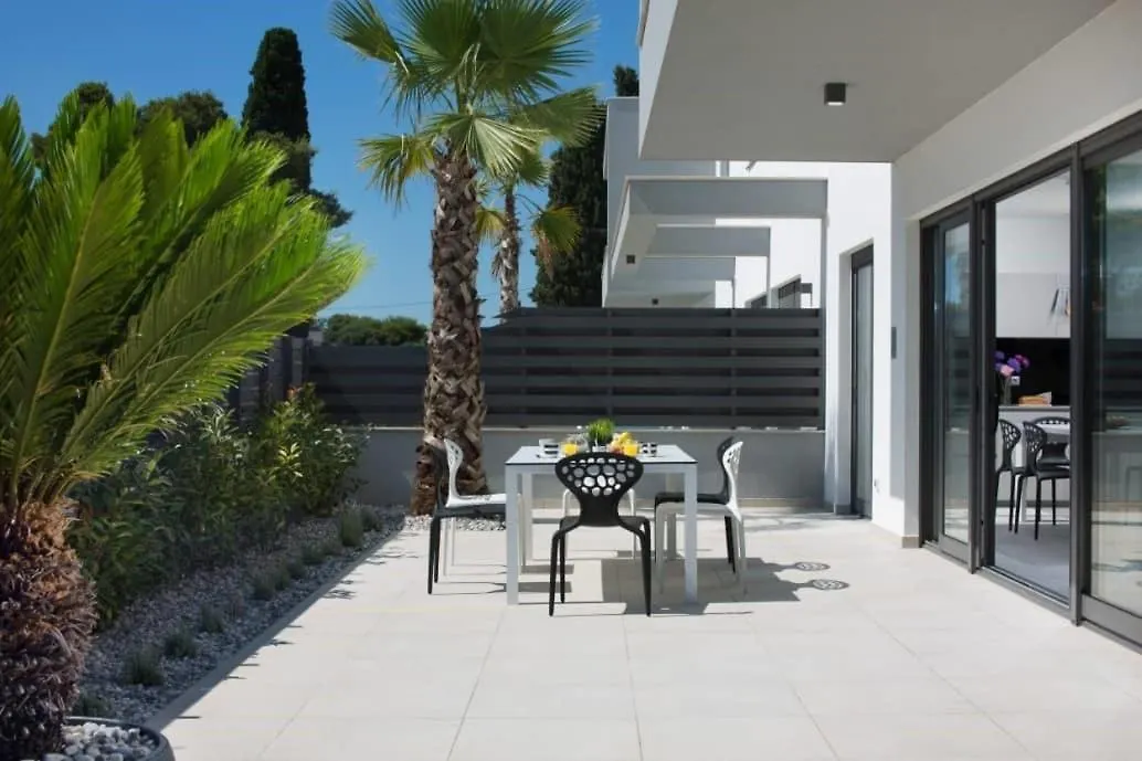 Villa Fasana - Penthouse Apartments With Jacuzzi Fazana Croatia