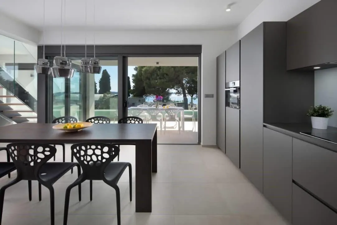 Villa Fasana - Penthouse Apartments With Jacuzzi Fazana Guest house